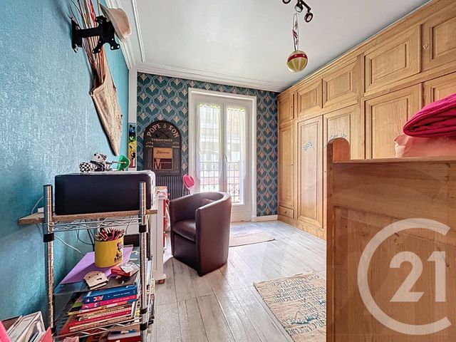 Appartement F4 à vendre - 4 pièces - 82,85 m2 - Paris - 75018 - ILE-DE-FRANCE