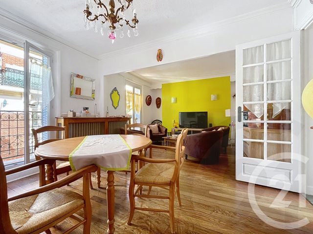 Appartement F4 à vendre - 4 pièces - 82,85 m2 - Paris - 75018 - ILE-DE-FRANCE