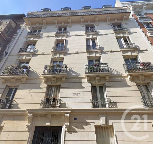 Appartement F4 à vendre - 4 pièces - 82,85 m2 - Paris - 75018 - ILE-DE-FRANCE