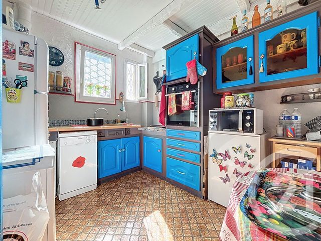 Appartement F4 à vendre - 4 pièces - 82,85 m2 - Paris - 75018 - ILE-DE-FRANCE