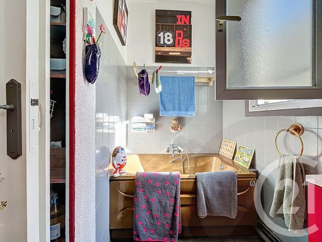 Appartement F4 à vendre - 4 pièces - 82,85 m2 - Paris - 75018 - ILE-DE-FRANCE