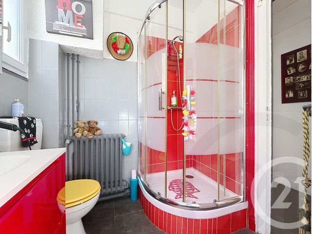 Appartement F4 à vendre - 4 pièces - 82,85 m2 - Paris - 75018 - ILE-DE-FRANCE