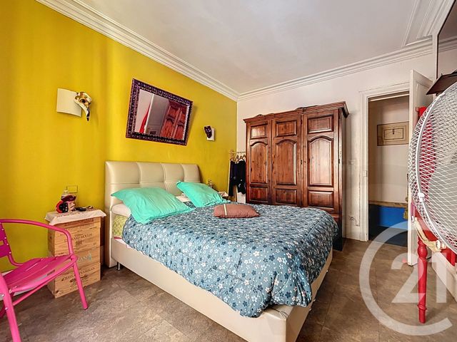 Appartement F4 à vendre - 4 pièces - 82,85 m2 - Paris - 75018 - ILE-DE-FRANCE