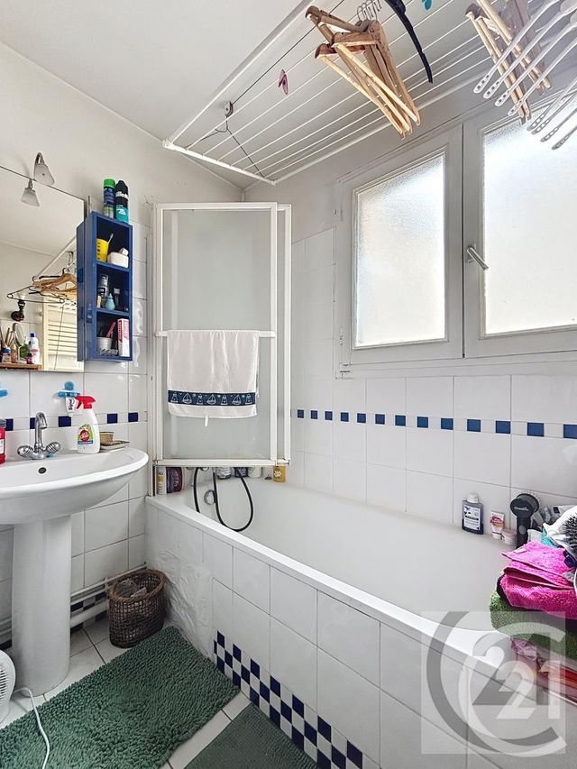 Appartement F3 à vendre - 3 pièces - 73,15 m2 - Paris - 75018 - ILE-DE-FRANCE