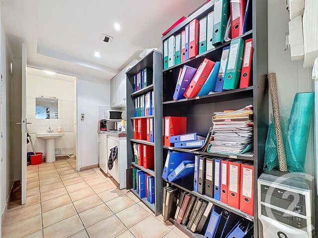 Local commercial à vendre - 62.0 m2 - 75 - Paris