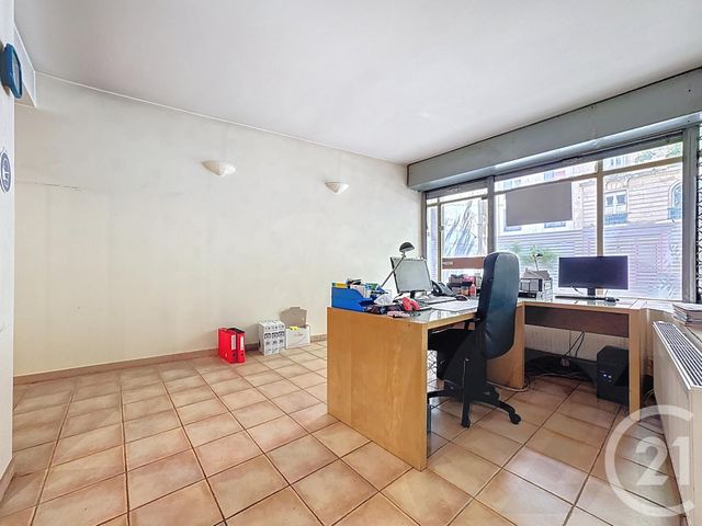 Local commercial à vendre - 62.0 m2 - 75 - Paris