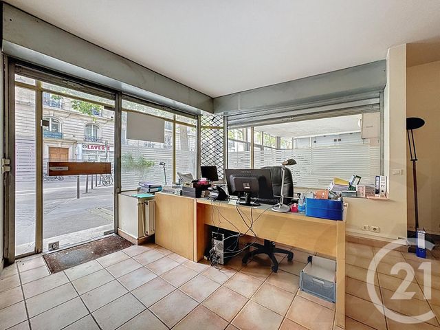 Local commercial à vendre - 62.0 m2 - 75 - Paris