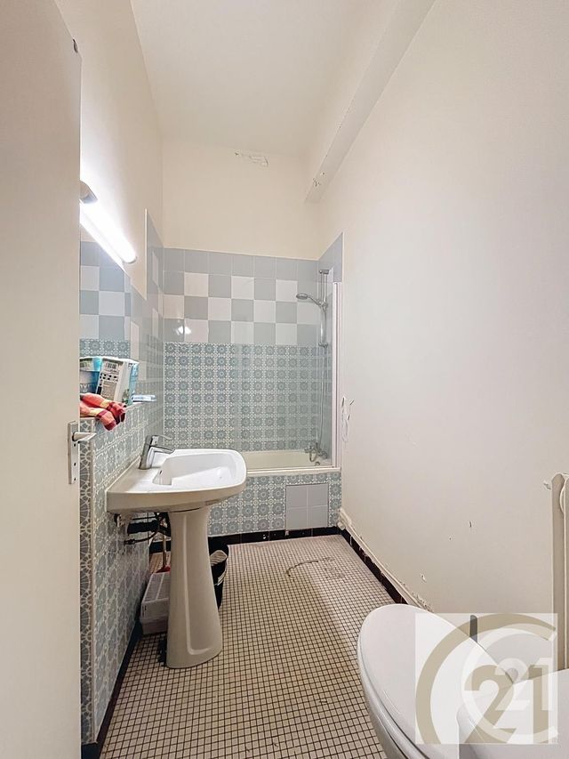 Appartement F1 à vendre - 1 pièce - 22,35 m2 - Paris - 75018 - ILE-DE-FRANCE