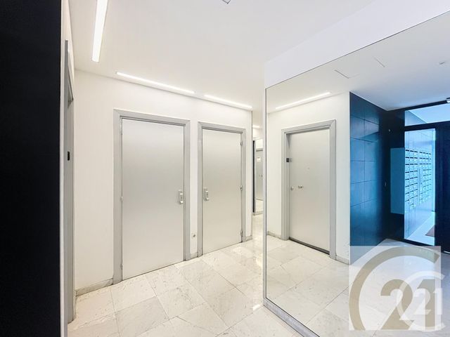 Appartement F1 à vendre - 1 pièce - 22,35 m2 - Paris - 75018 - ILE-DE-FRANCE