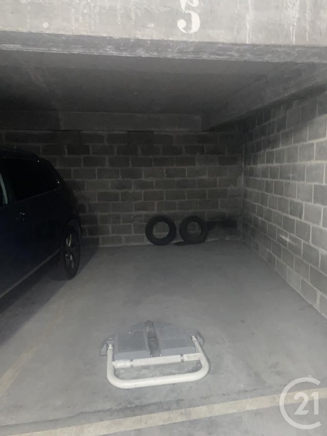 Parking à louer - 13 m2 - Paris - 75018 - ILE-DE-FRANCE