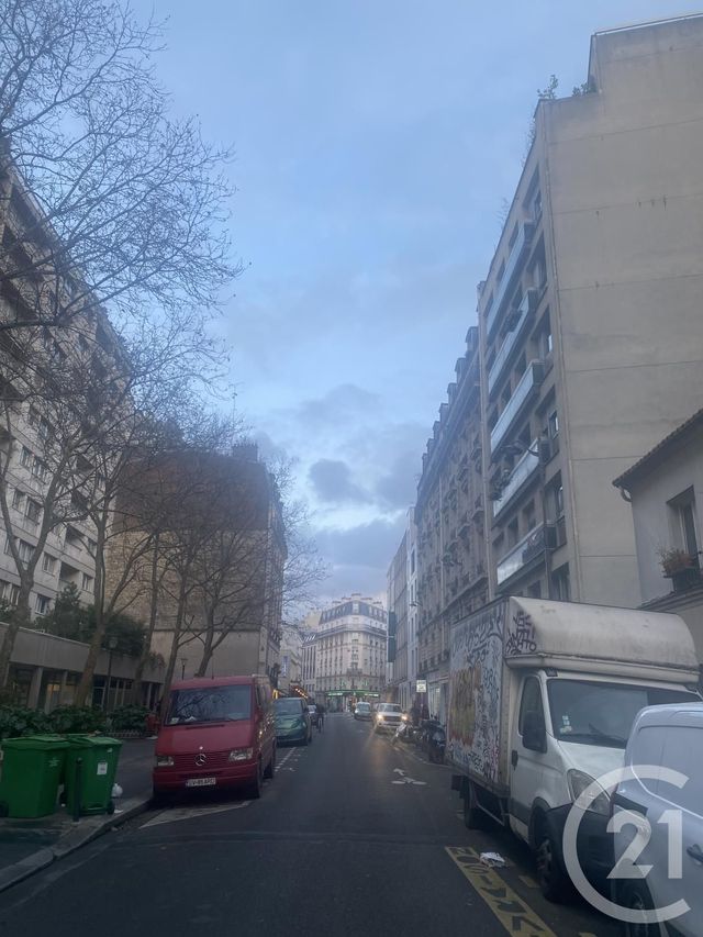 Parking à louer - 13 m2 - Paris - 75018 - ILE-DE-FRANCE
