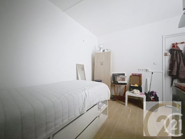 Appartement Studio à vendre - 1 pièce - 11,50 m2 - Paris - 75018 - ILE-DE-FRANCE