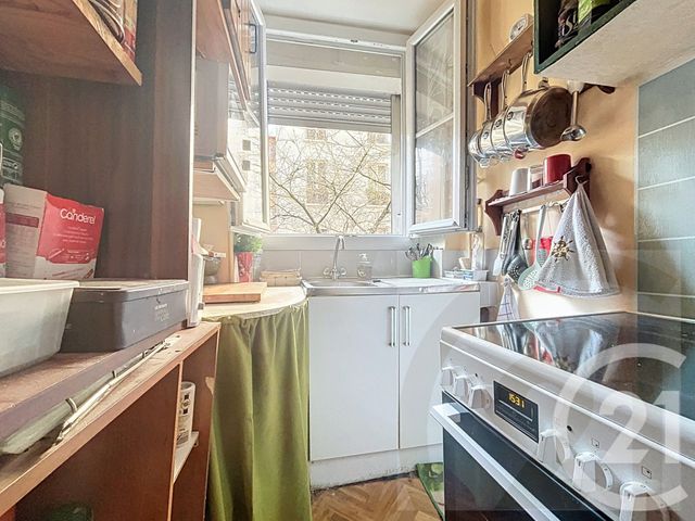 Appartement F2 &agrave; vendre - 2 pi&egrave;ces - 33,25 m2 - Paris - 75018 - ILE-DE-FRANCE