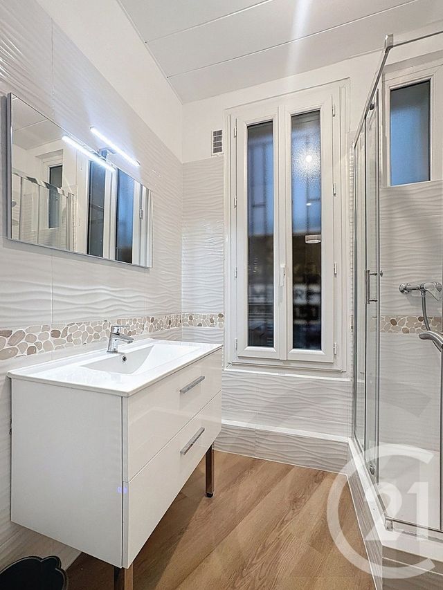 Appartement F2 à vendre - 2 pièces - 36 m2 - Paris - 75018 - ILE-DE-FRANCE