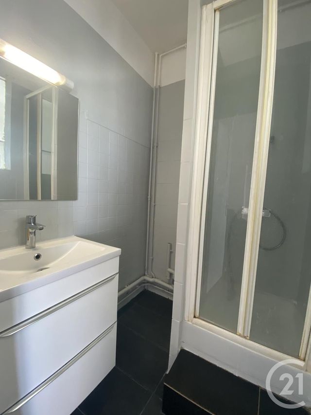 Appartement Studio &agrave; louer - 1 pi&egrave;ce - 19,30 m2 - Paris - 75018 - ILE-DE-FRANCE