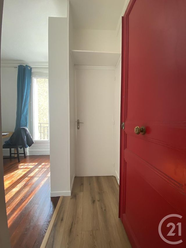 Appartement Studio &agrave; louer - 1 pi&egrave;ce - 19,30 m2 - Paris - 75018 - ILE-DE-FRANCE