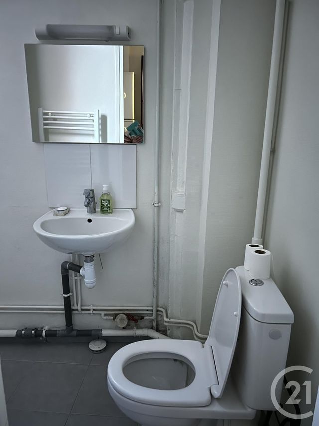 Appartement F1 &agrave; louer - 1 pi&egrave;ce - 22,64 m2 - Paris - 75018 - ILE-DE-FRANCE