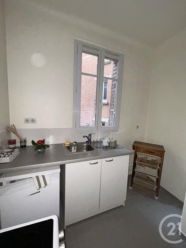 Appartement F1 &agrave; louer - 1 pi&egrave;ce - 22,64 m2 - Paris - 75018 - ILE-DE-FRANCE