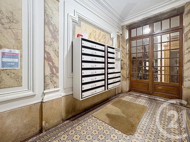 Appartement F3 &agrave; vendre - 3 pi&egrave;ces - 53,11 m2 - Paris - 75018 - ILE-DE-FRANCE