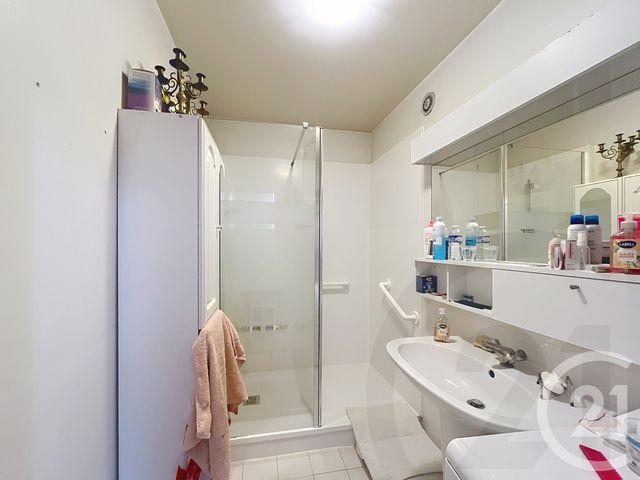 Appartement F2 &agrave; vendre - 2 pi&egrave;ces - 49,25 m2 - Paris - 75018 - ILE-DE-FRANCE