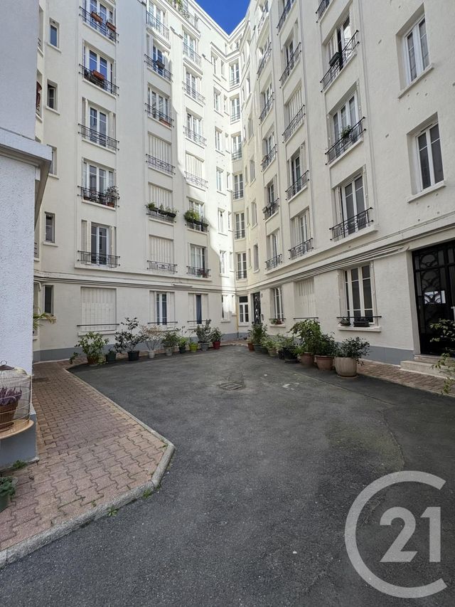 Appartement F2 &agrave; vendre - 2 pi&egrave;ces - 37,50 m2 - Paris - 75018 - ILE-DE-FRANCE