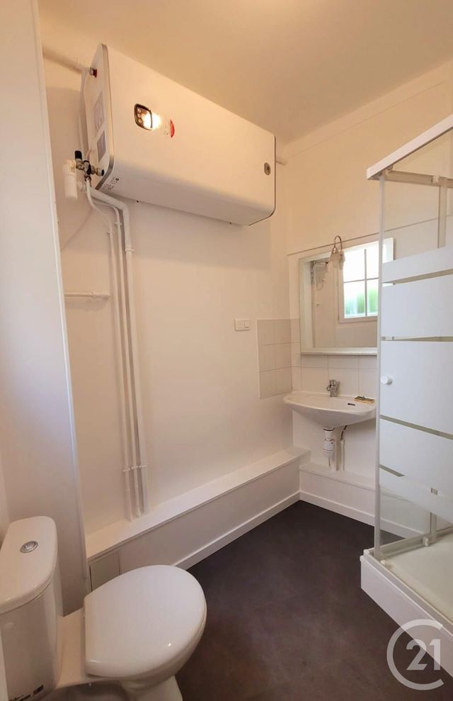 Appartement F1 &agrave; louer - 1 pi&egrave;ce - 20,66 m2 - Paris - 75018 - ILE-DE-FRANCE