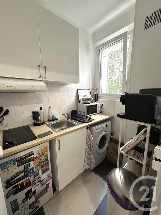 Appartement F1 &agrave; louer - 1 pi&egrave;ce - 20,66 m2 - Paris - 75018 - ILE-DE-FRANCE