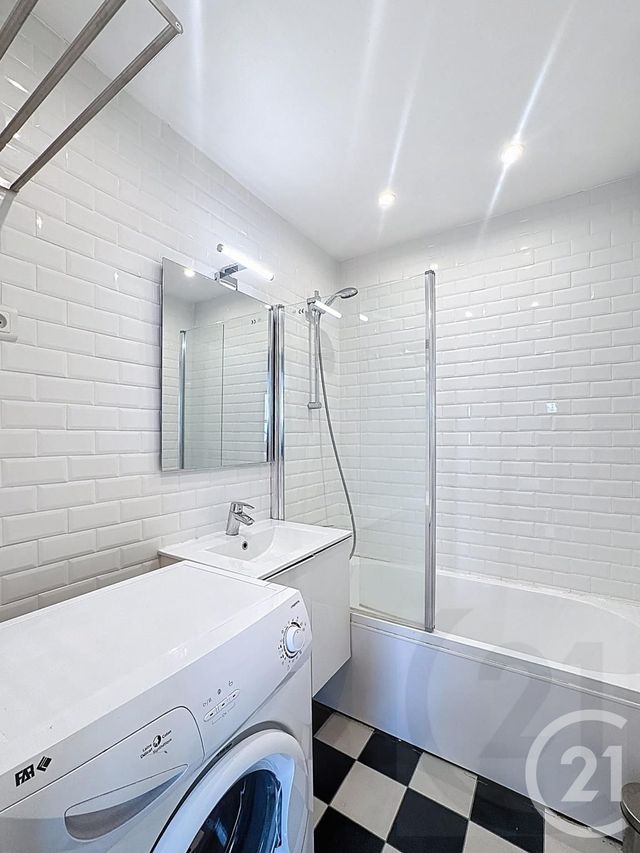 Appartement F3 &agrave; vendre - 3 pi&egrave;ces - 56 m2 - Paris - 75018 - ILE-DE-FRANCE