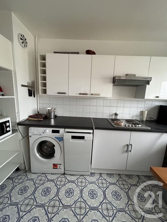 Appartement T2 &agrave; louer - 2 pi&egrave;ces - 56,51 m2 - Paris - 75018 - ILE-DE-FRANCE