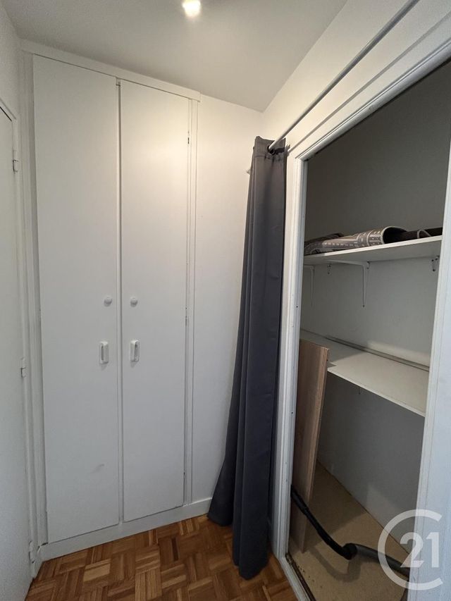 Appartement T2 &agrave; louer - 2 pi&egrave;ces - 56,51 m2 - Paris - 75018 - ILE-DE-FRANCE