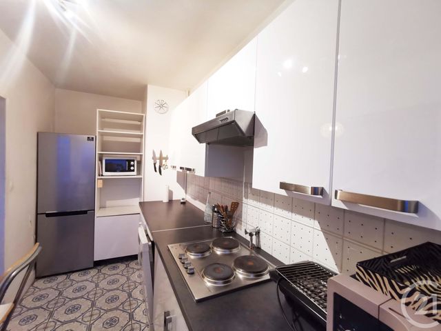 Appartement T2 &agrave; louer - 2 pi&egrave;ces - 56,51 m2 - Paris - 75018 - ILE-DE-FRANCE