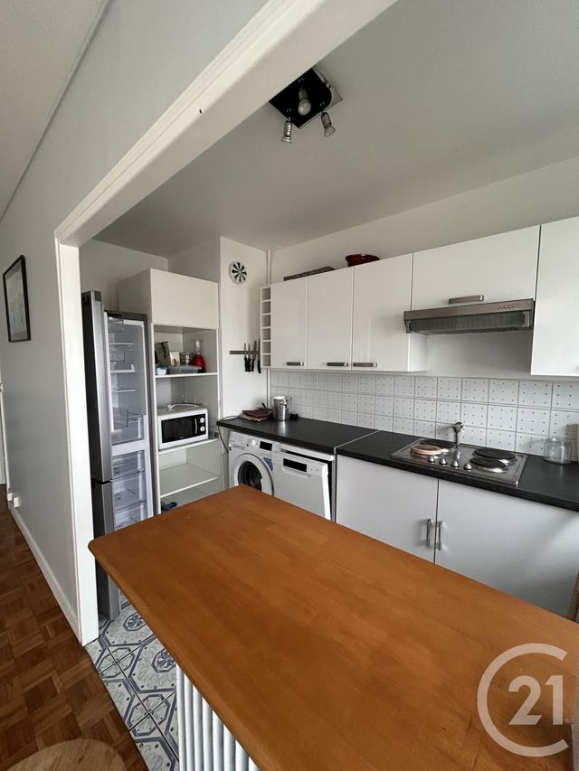 Appartement T2 &agrave; louer - 2 pi&egrave;ces - 56,51 m2 - Paris - 75018 - ILE-DE-FRANCE