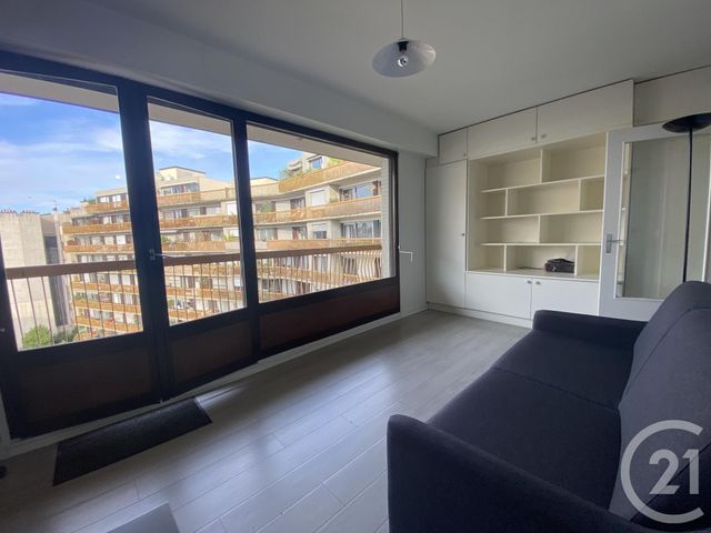 Appartement Studio &agrave; louer - 1 pi&egrave;ce - 26,05 m2 - Paris - 75018 - ILE-DE-FRANCE
