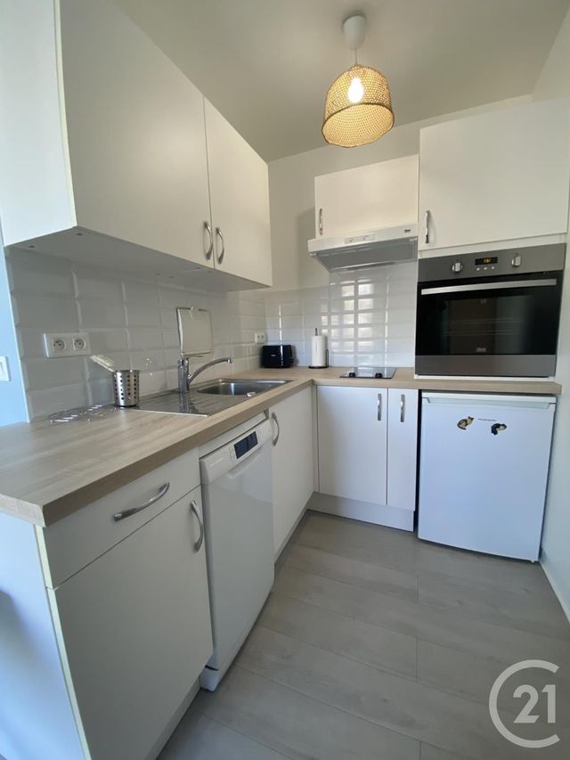 Appartement Studio &agrave; louer - 1 pi&egrave;ce - 26,05 m2 - Paris - 75018 - ILE-DE-FRANCE