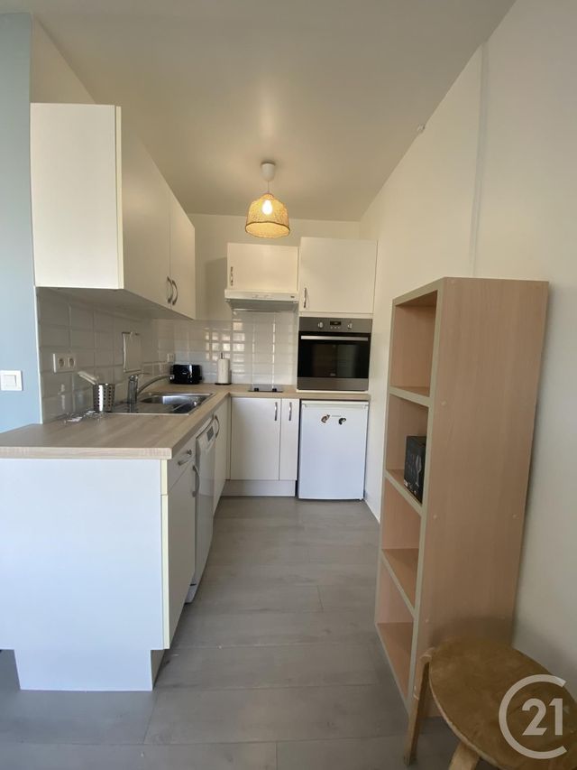 Appartement Studio &agrave; louer - 1 pi&egrave;ce - 26,05 m2 - Paris - 75018 - ILE-DE-FRANCE