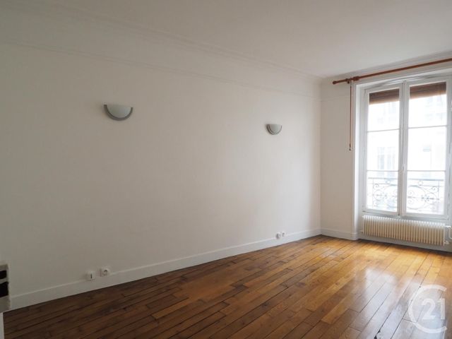 Appartement F2 &agrave; louer - 2 pi&egrave;ces - 38 m2 - Paris - 75018 - ILE-DE-FRANCE