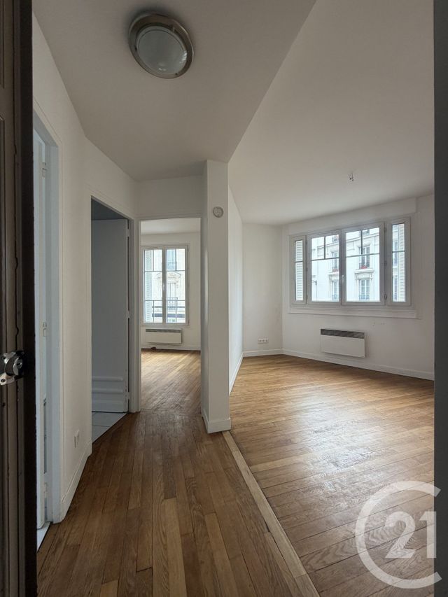 Appartement F2 &agrave; vendre - 2 pi&egrave;ces - 44 m2 - Paris - 75018 - ILE-DE-FRANCE