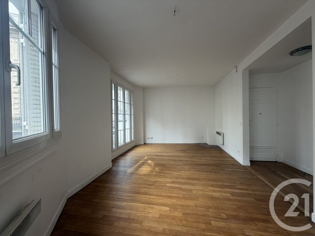 Appartement F2 &agrave; vendre - 2 pi&egrave;ces - 44 m2 - Paris - 75018 - ILE-DE-FRANCE