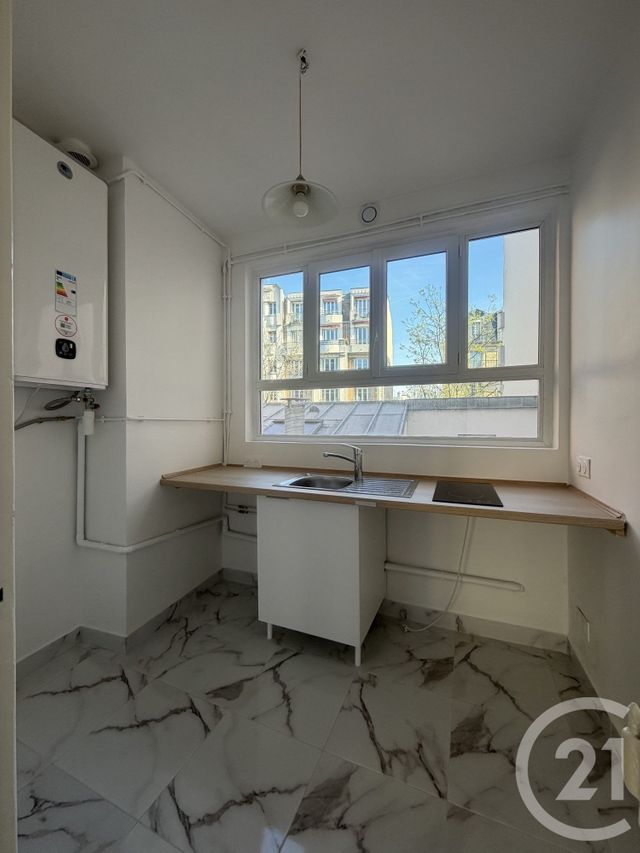 Appartement F2 &agrave; vendre - 2 pi&egrave;ces - 44 m2 - Paris - 75018 - ILE-DE-FRANCE