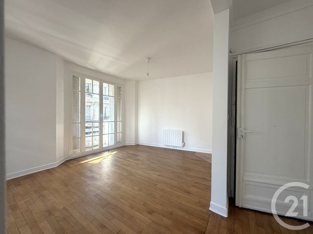 Appartement F2 &agrave; vendre - 2 pi&egrave;ces - 44 m2 - Paris - 75018 - ILE-DE-FRANCE