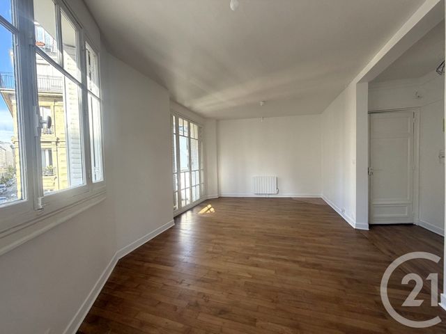 Appartement F2 &agrave; vendre - 2 pi&egrave;ces - 44 m2 - Paris - 75018 - ILE-DE-FRANCE