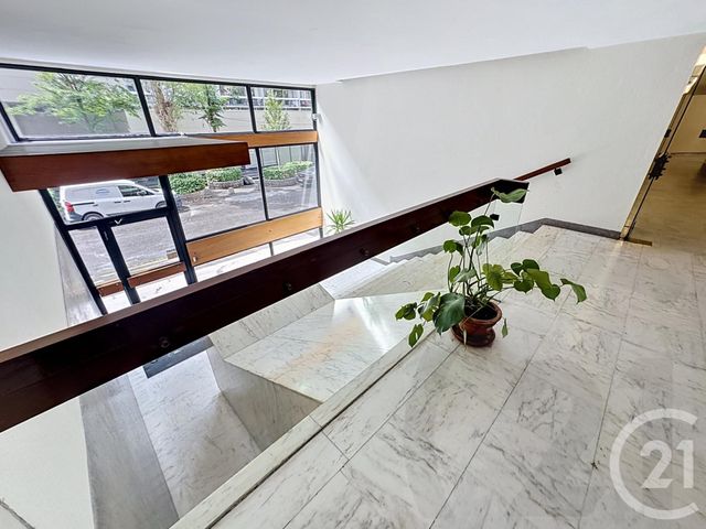 Appartement F2 &agrave; vendre - 2 pi&egrave;ces - 37 m2 - Paris - 75018 - ILE-DE-FRANCE
