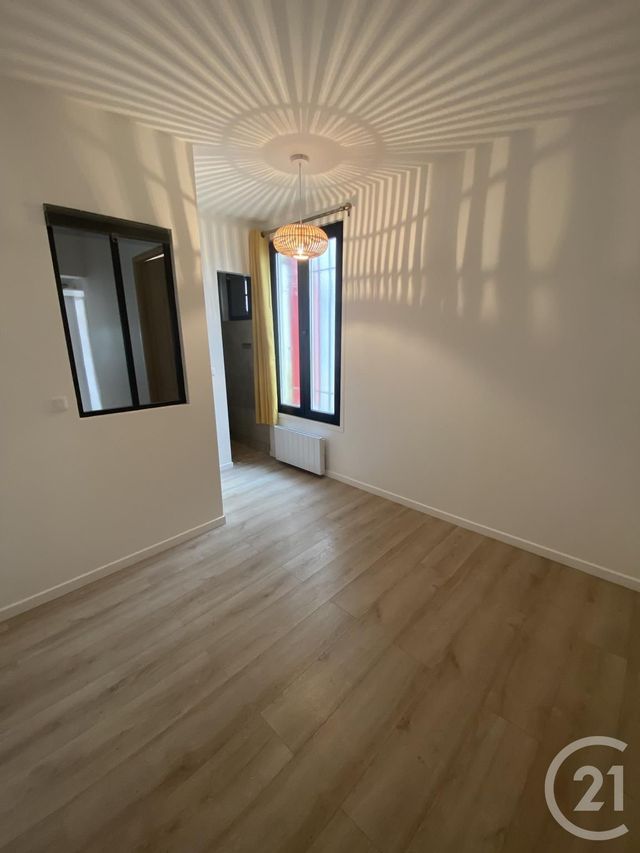 Appartement F3 &agrave; louer - 3 pi&egrave;ces - 59,13 m2 - Paris - 75018 - ILE-DE-FRANCE