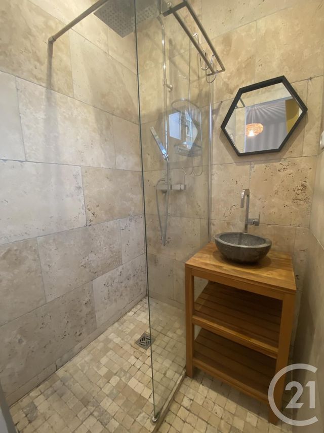Appartement F3 &agrave; louer - 3 pi&egrave;ces - 59,13 m2 - Paris - 75018 - ILE-DE-FRANCE