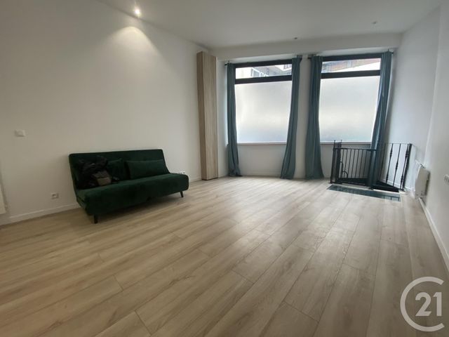 Appartement F3 &agrave; louer - 3 pi&egrave;ces - 59,13 m2 - Paris - 75018 - ILE-DE-FRANCE