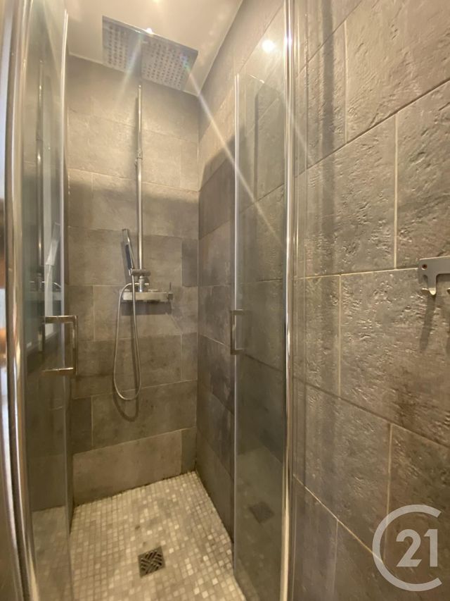 Appartement F3 &agrave; louer - 3 pi&egrave;ces - 59,13 m2 - Paris - 75018 - ILE-DE-FRANCE