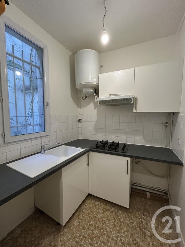 Appartement F2 &agrave; louer - 2 pi&egrave;ces - 31,34 m2 - Paris - 75018 - ILE-DE-FRANCE