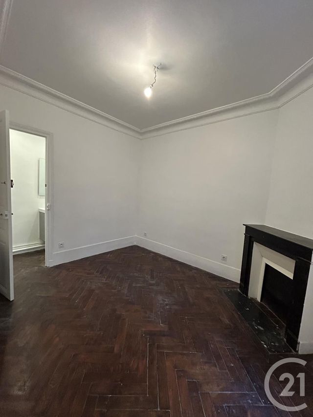 Appartement F2 &agrave; louer - 2 pi&egrave;ces - 31,34 m2 - Paris - 75018 - ILE-DE-FRANCE