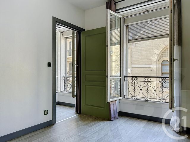 Appartement F2 &agrave; vendre - 2 pi&egrave;ces - 32,50 m2 - Paris - 75018 - ILE-DE-FRANCE