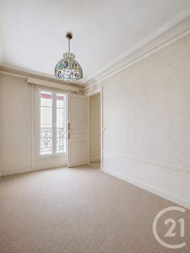 Appartement F4 &agrave; vendre - 4 pi&egrave;ces - 65,62 m2 - Paris - 75018 - ILE-DE-FRANCE